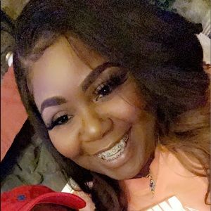 Meet your Posher, Veronica